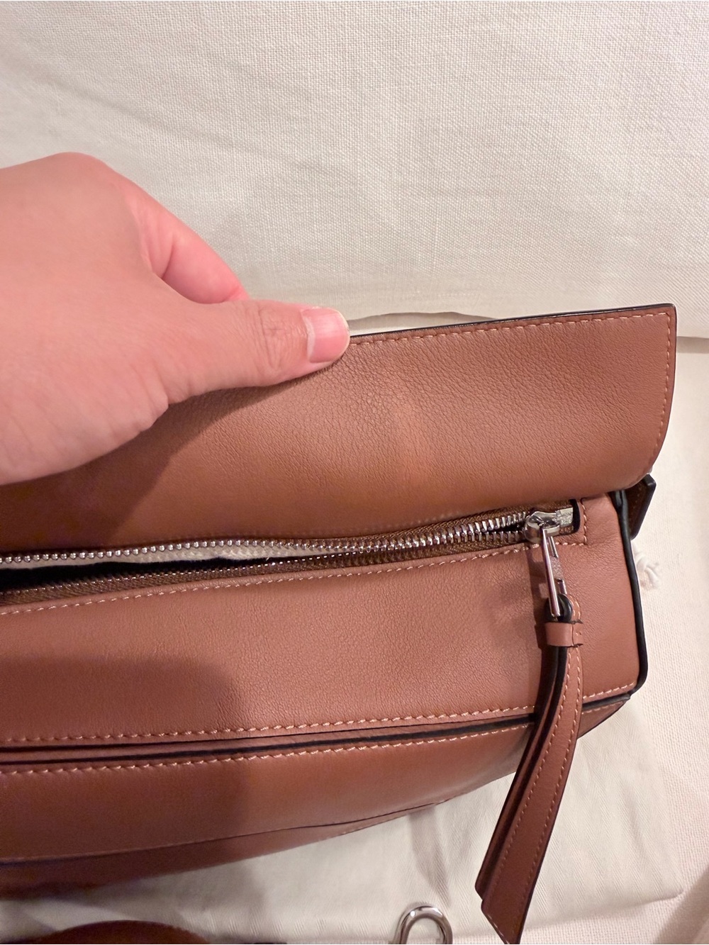 Loewe Brown Puzzle medium Leather Shoulder Bag - Picture 11 of 11